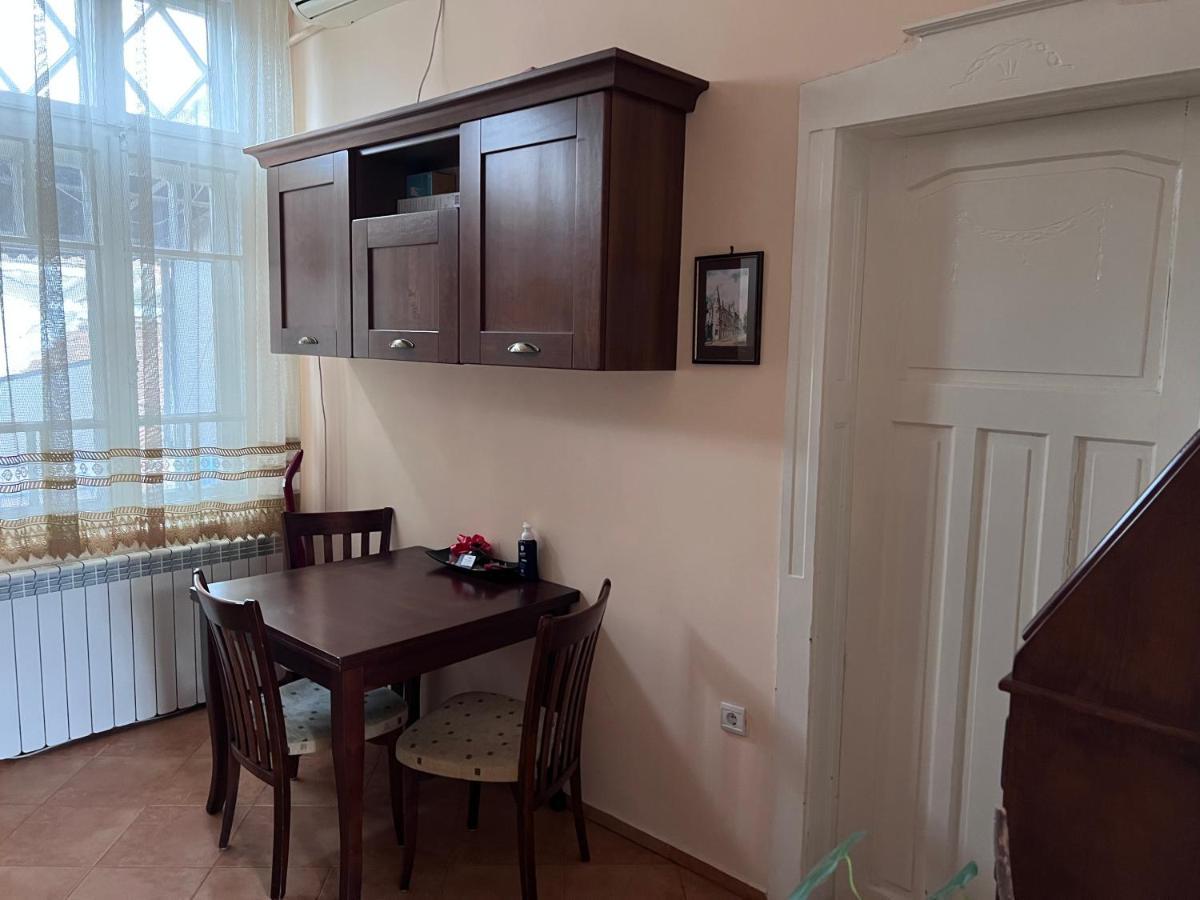 Albert Guest House روس المظهر الخارجي الصورة